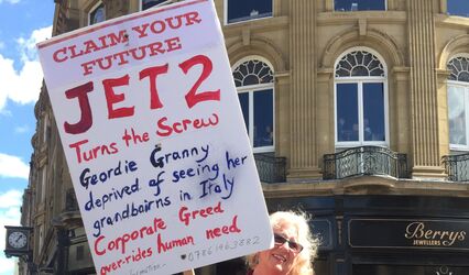 DIARY OF A M.A.D. ACTIVIST (DENÍČEK ŠÍLENÉ AKTIVISTKY)