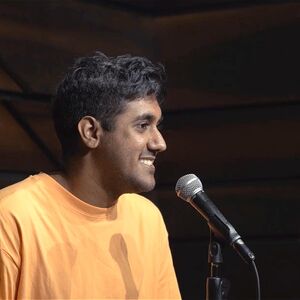 Bombay Comedy at the Fringe - Hosted by Simar Singh (Bombajský stand-up)